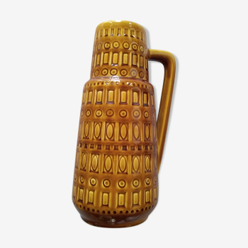 Pitcher ceramic