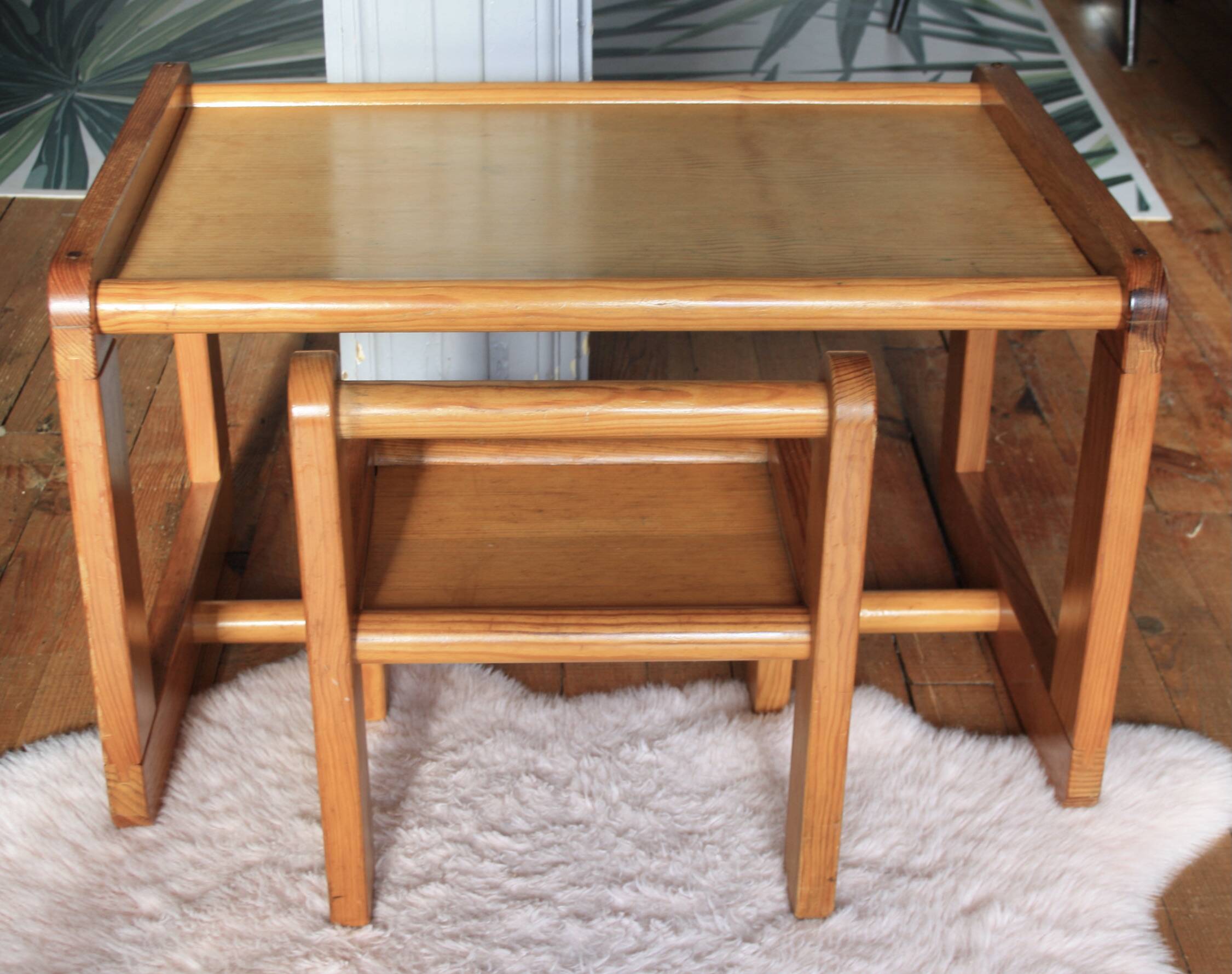 Bureau et chaise enfant brutaliste