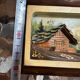 Tableau alpin vintage en bois sculpté et peint