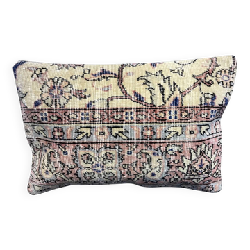 Vintage Faded Lumbar Cushion with Flowers 40x60cm