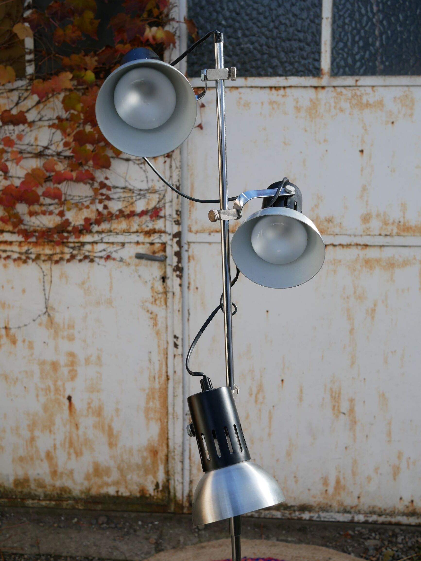 Floor lamp in metal chrome with 3 spotlights, 70s