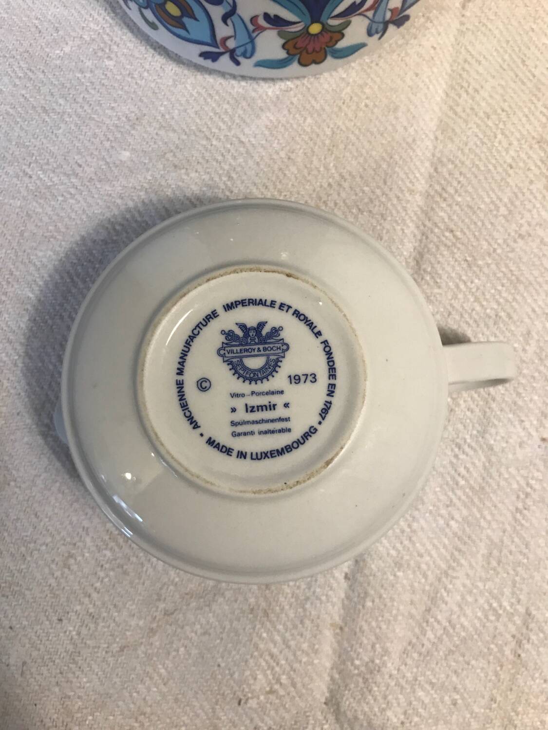 Villeroy & Boch Izmir coffee maker and creamer