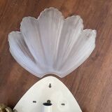 Paire d’appliques vintage en verre dépoli et laiton