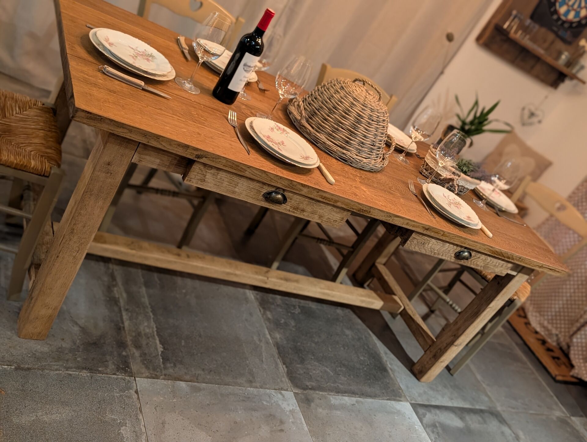 Superbe table de ferme ancienne en chêne massif restaurée – 8 personne