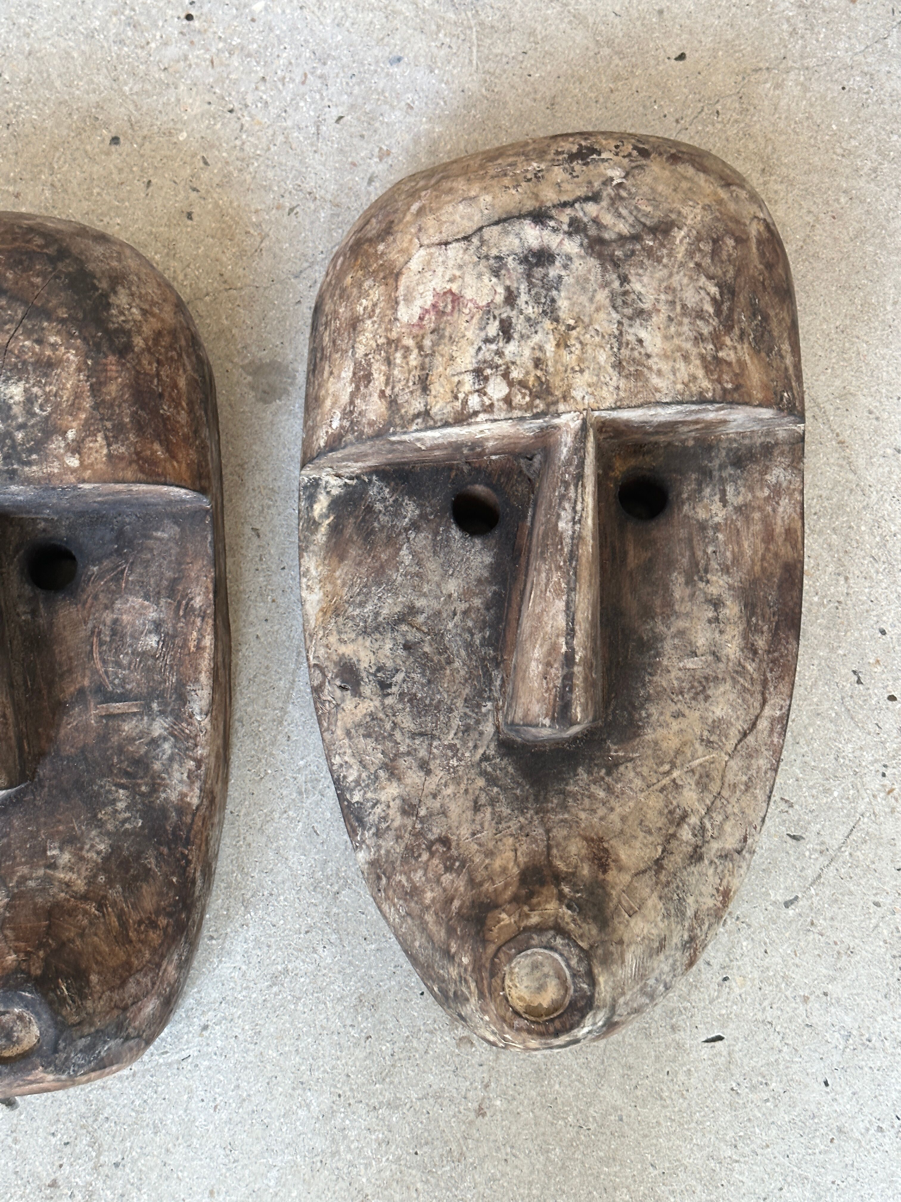 Large Timor mask in patinated wood H:50cm (2)