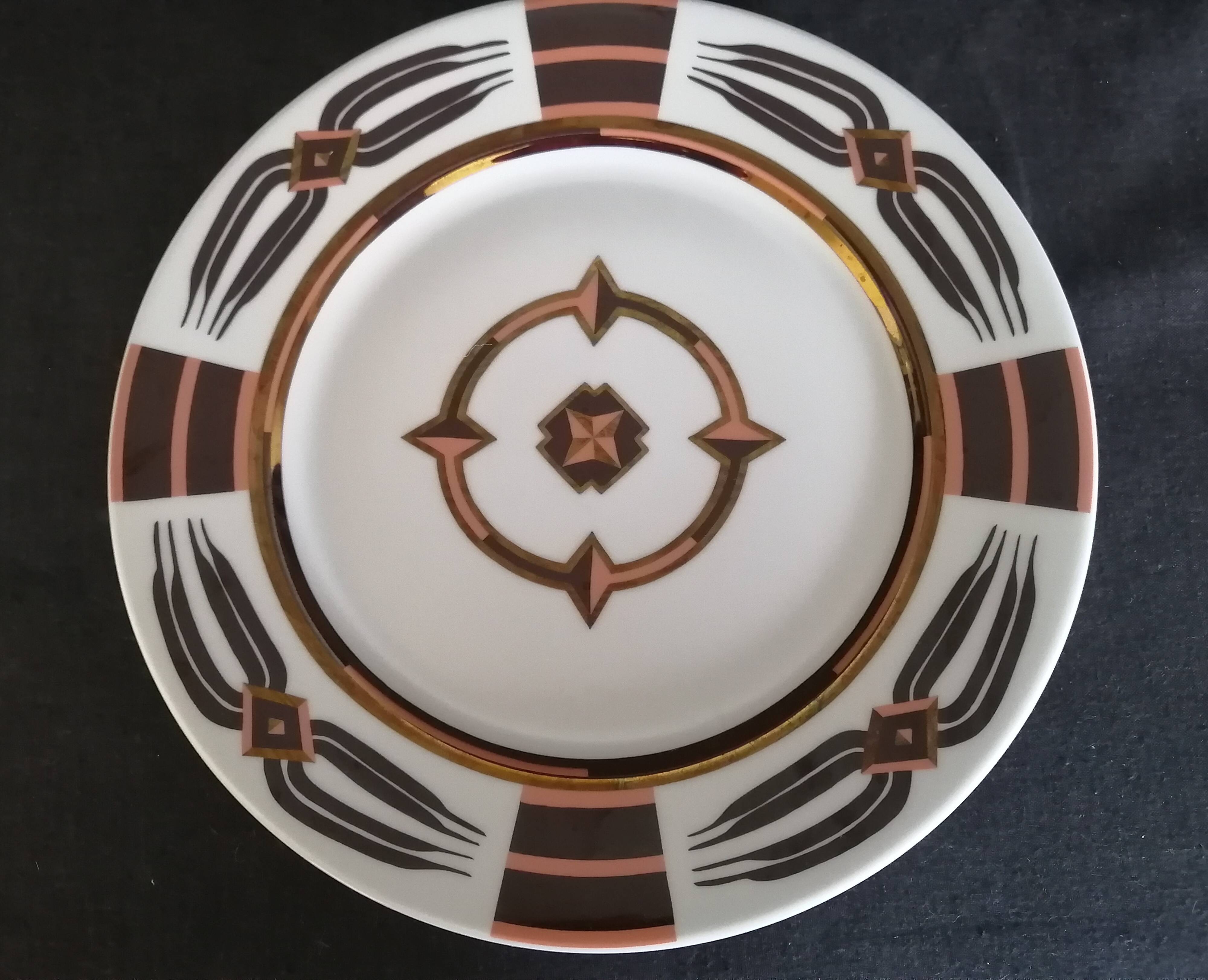 Geneviève Lethu, 1998 - 12 dessert plates, "L'or des Akans" model