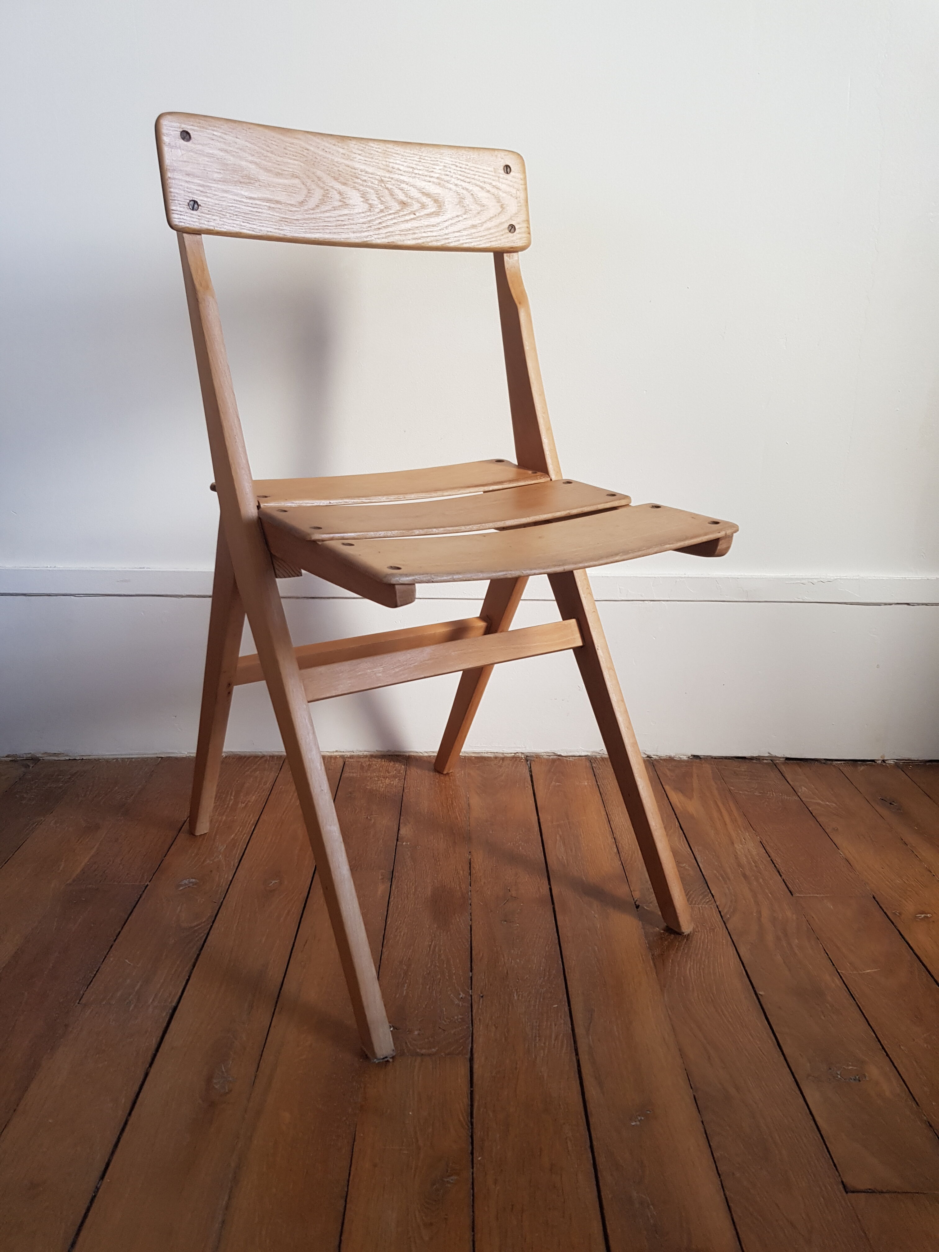 Chaise enfant vintage en bois