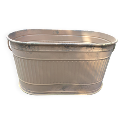 Jardinière en zinc patiné
