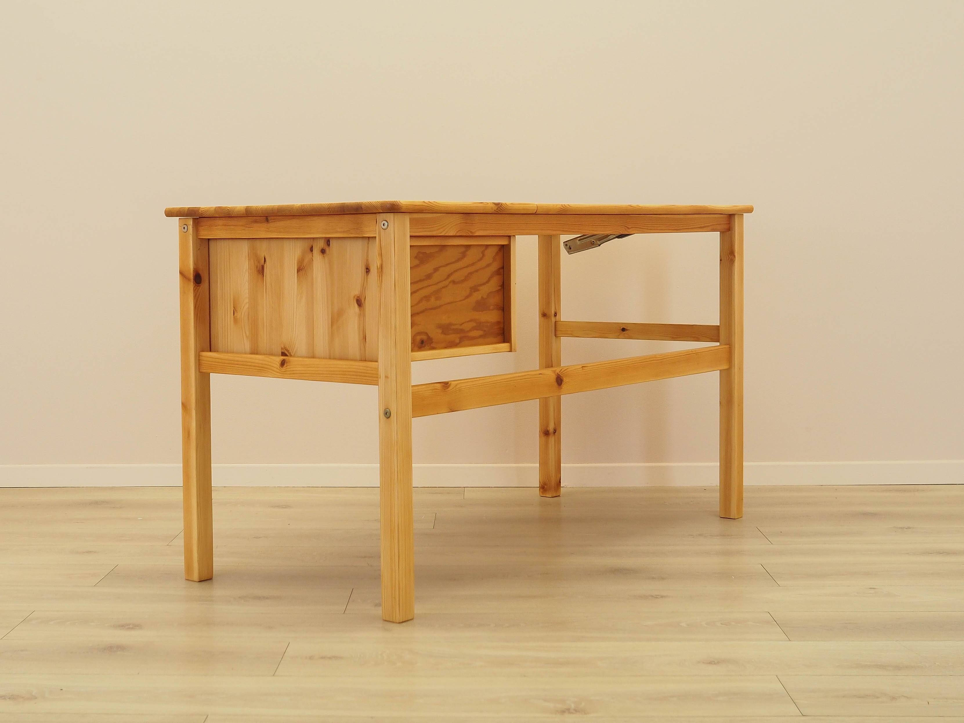 Bureau en pin danois avec plateau réglable, années 1990