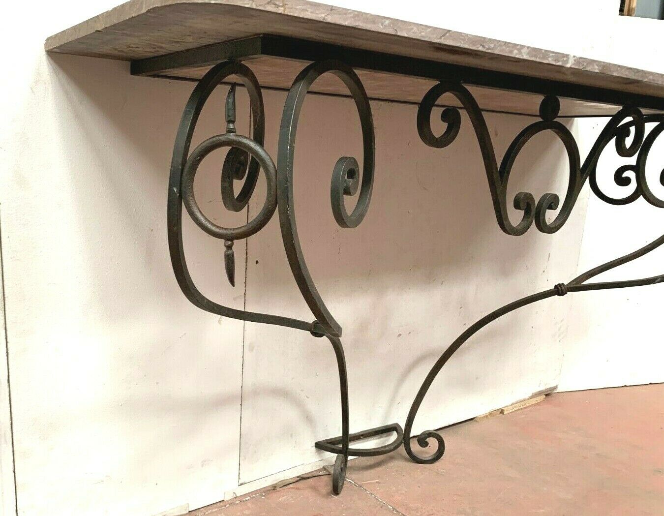 Console en fer forgé et marbre rouge