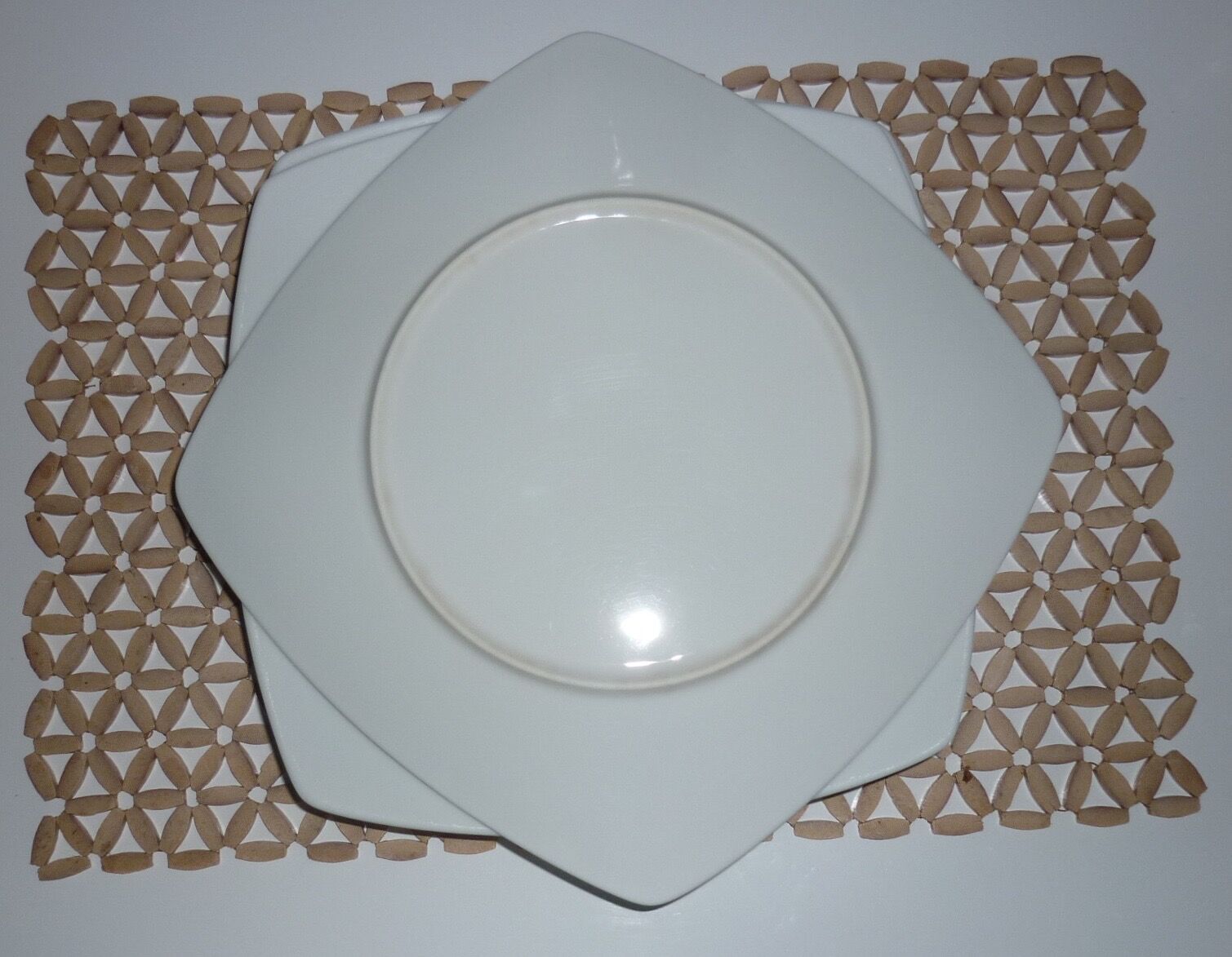 Assiettes blanches