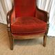 Fauteuil Bergère aux dauphins noyer