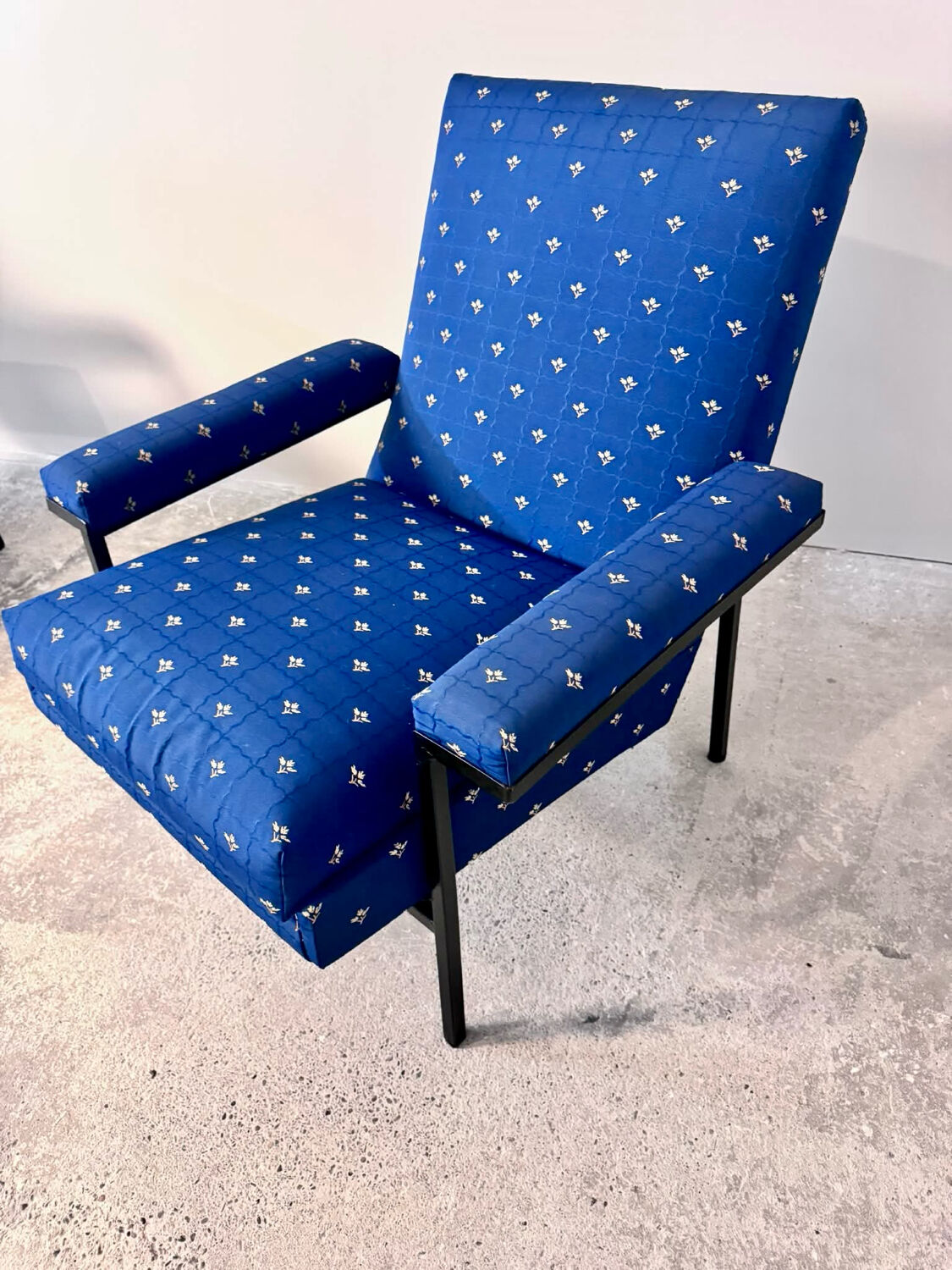 Guariche Armchairs ARP Guariche Motte Mortier 1955