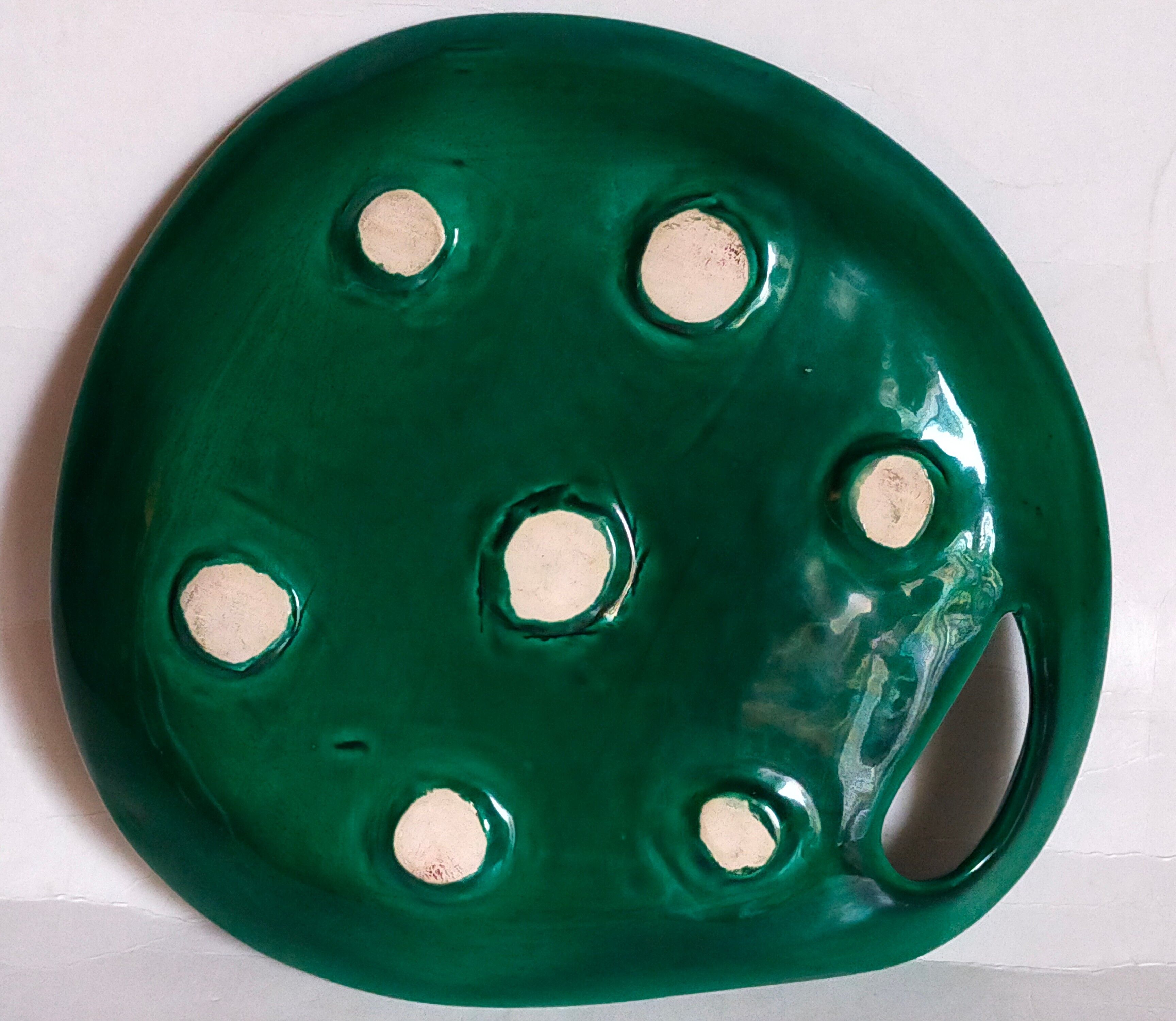 Free-form presentation dish Green Slurry 50s