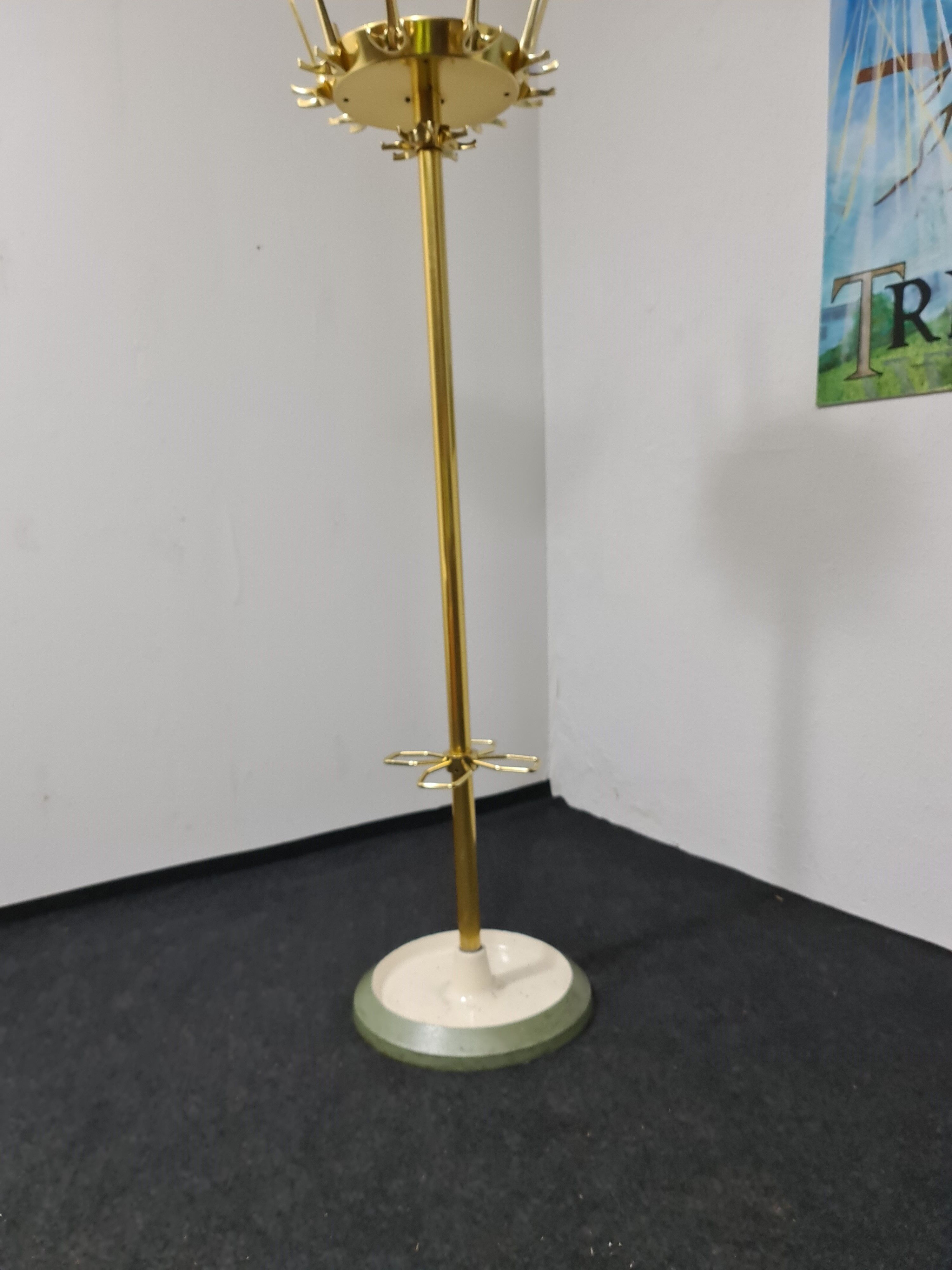 Vintage metal hat and coat rack