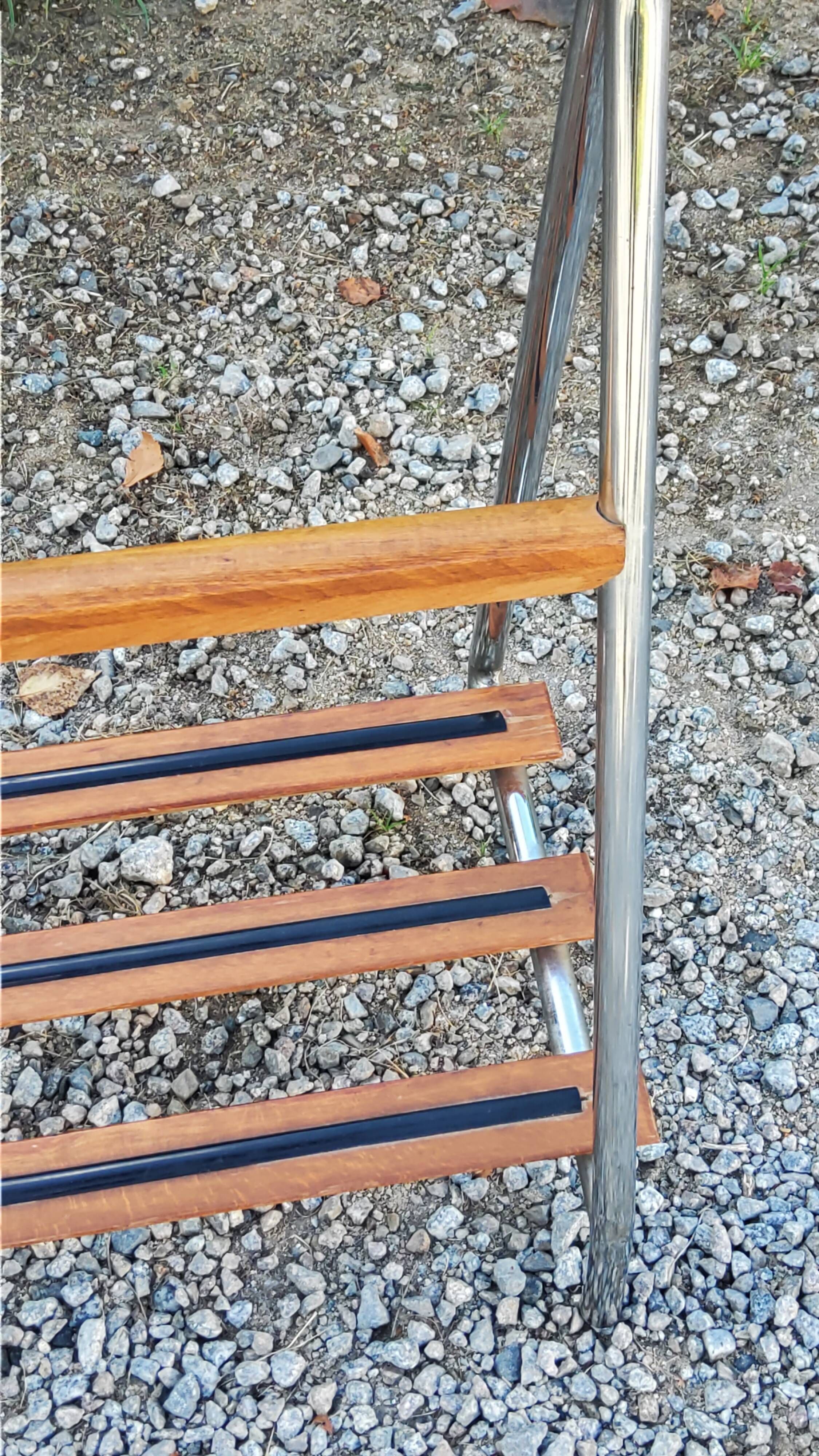 Vintage valet in wood, chrome metal and vinyl from the 60s
