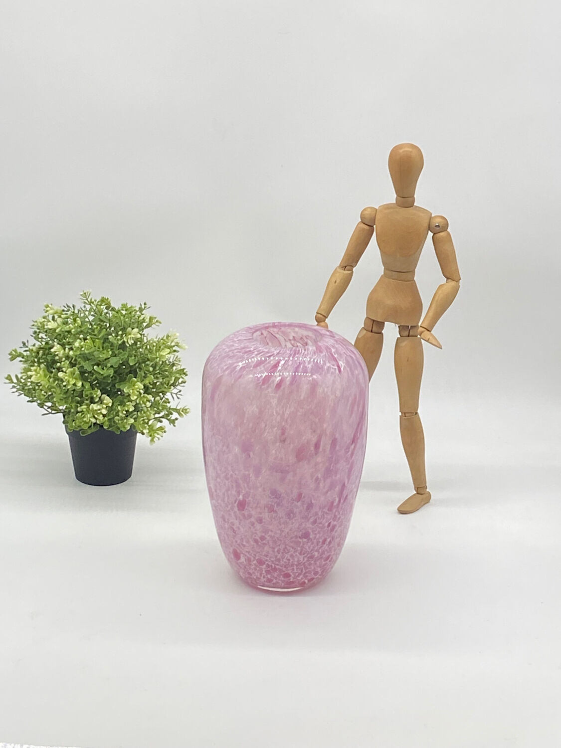 Glass paste vase, La Rochere, vintage, glassware, pink,