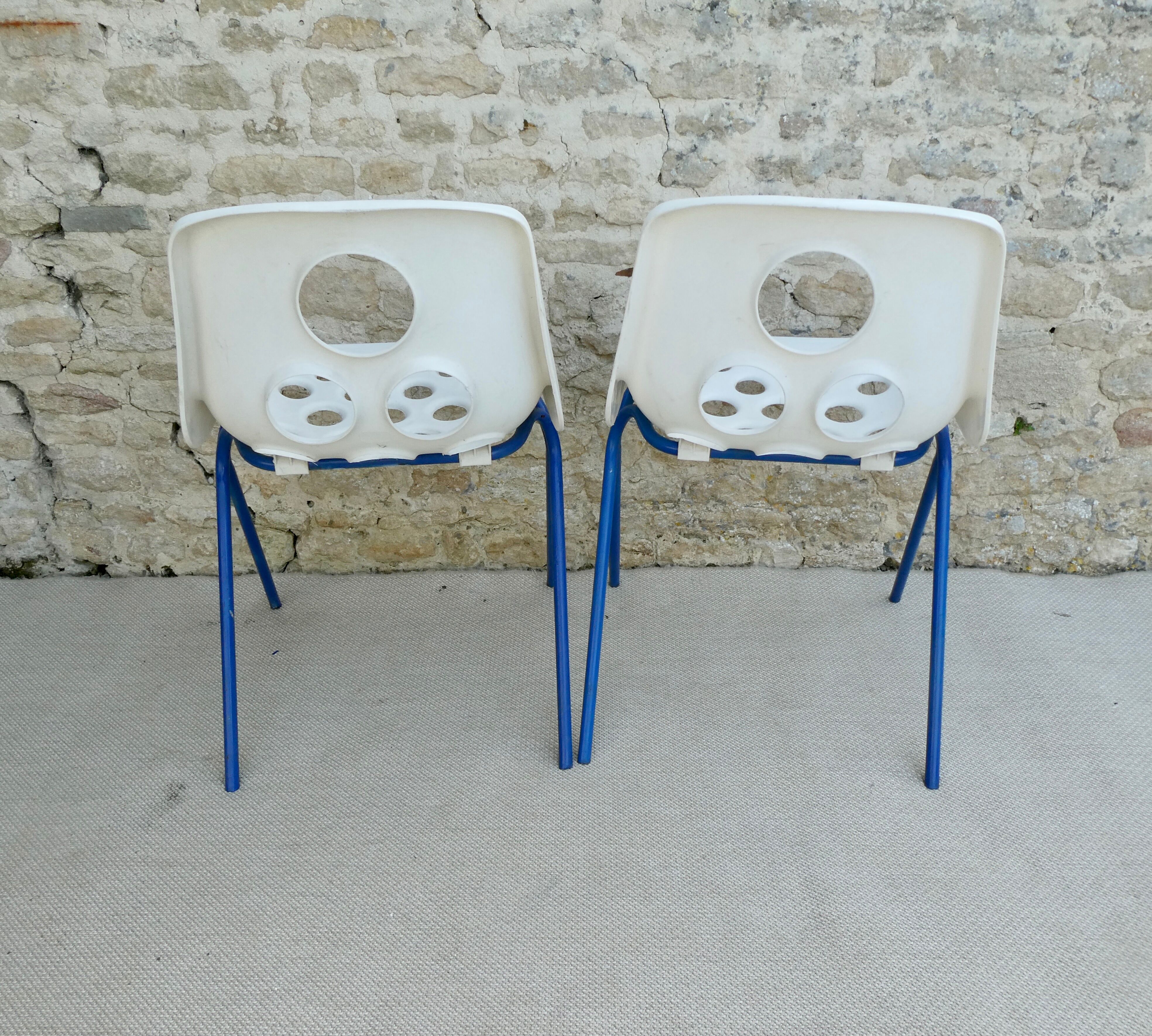 Pair of chairs from the 70s
