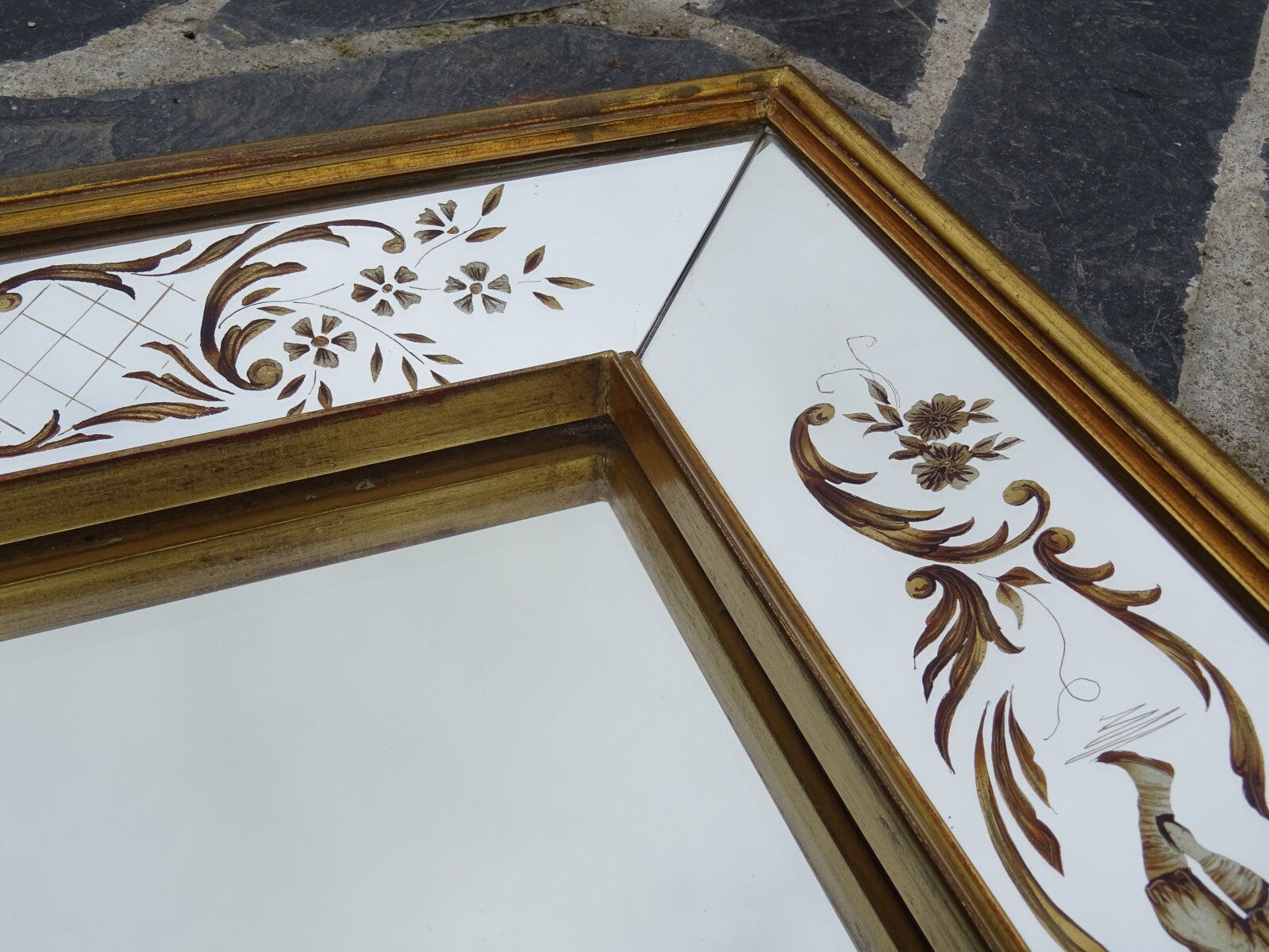 Venetian mirror with parecloses 54x45cm