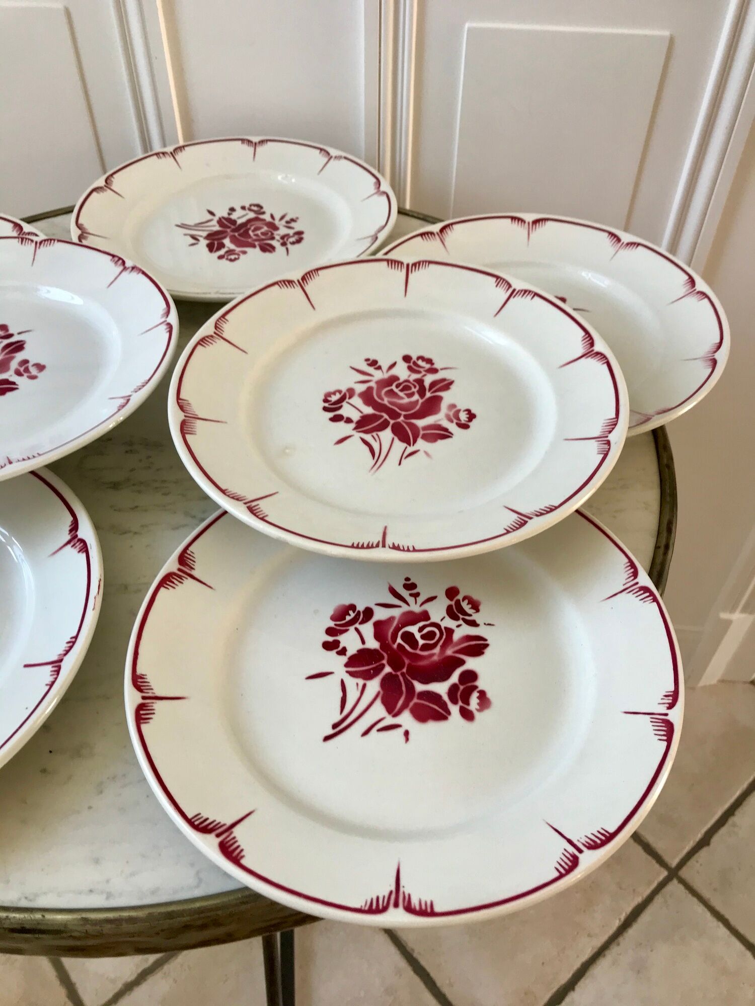 set of 7 flat plates FB Badonviller pinks years 30-40