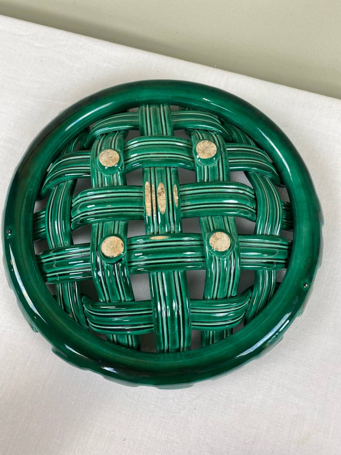 Braided ceramic cup