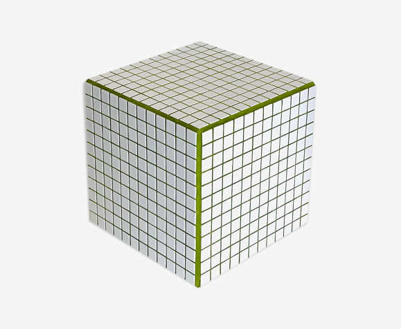 Cube, bout de canapé