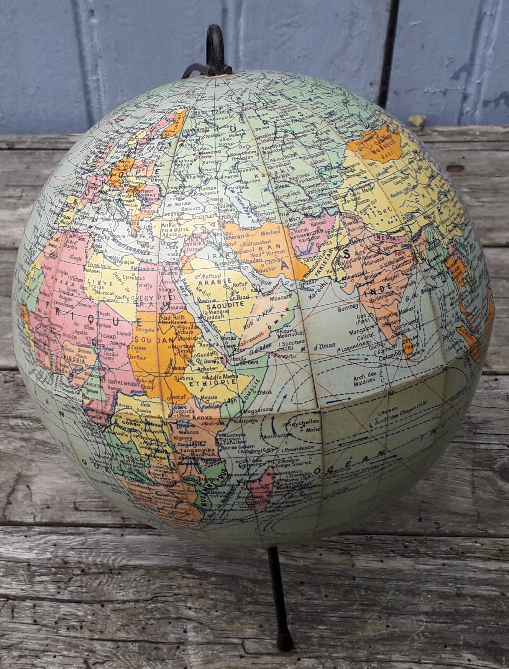 Tripod globe  by Girard & Barrère