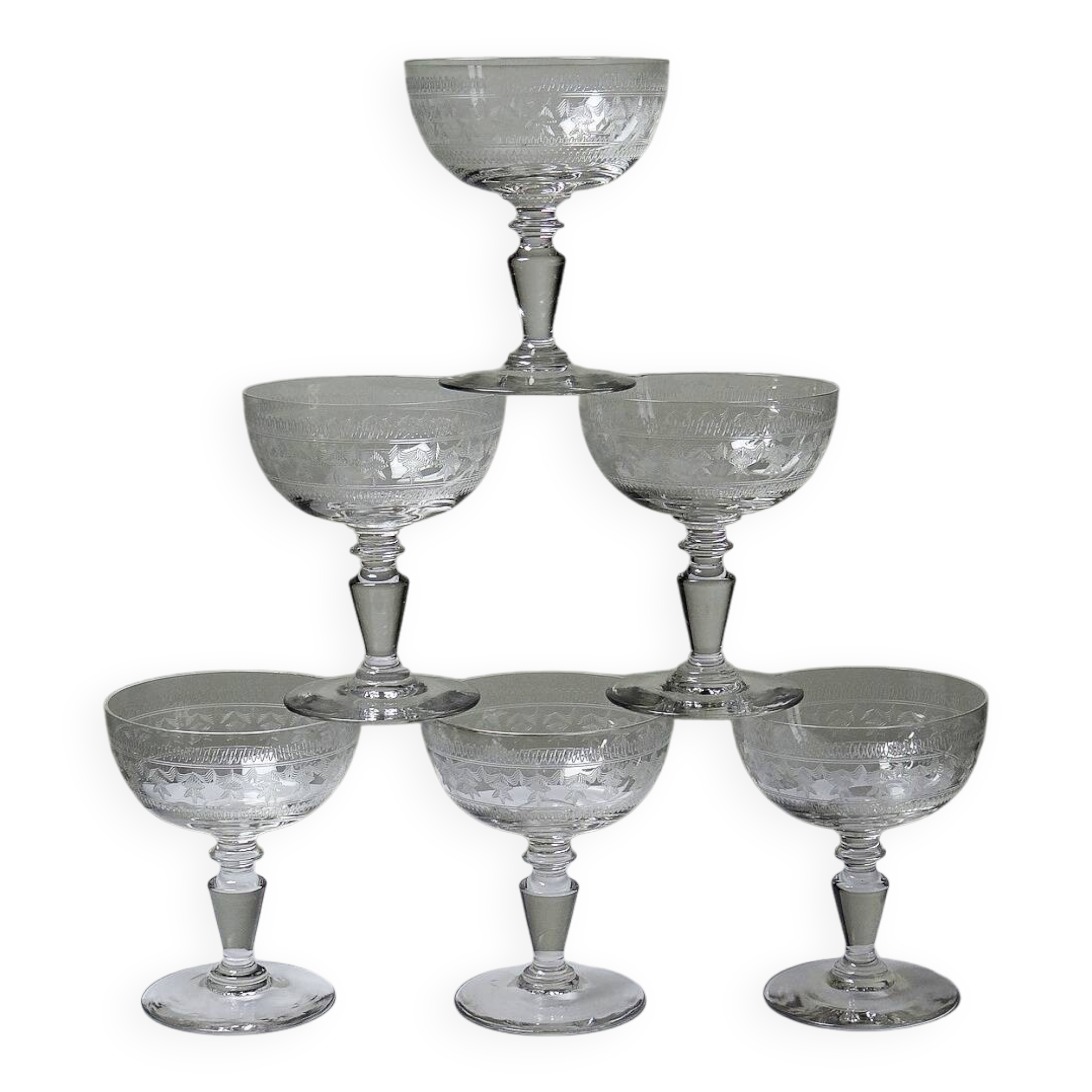 Set of 6 antique fine crystal champagne glasses, star engraved, 19th-20th century.