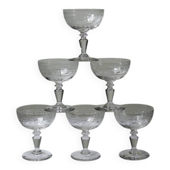 Set of 6 antique fine crystal champagne glasses, star engraved, 19th-20th century.