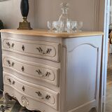 Patinated chest of drawers