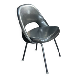 Eero Saarinen conference chairs black