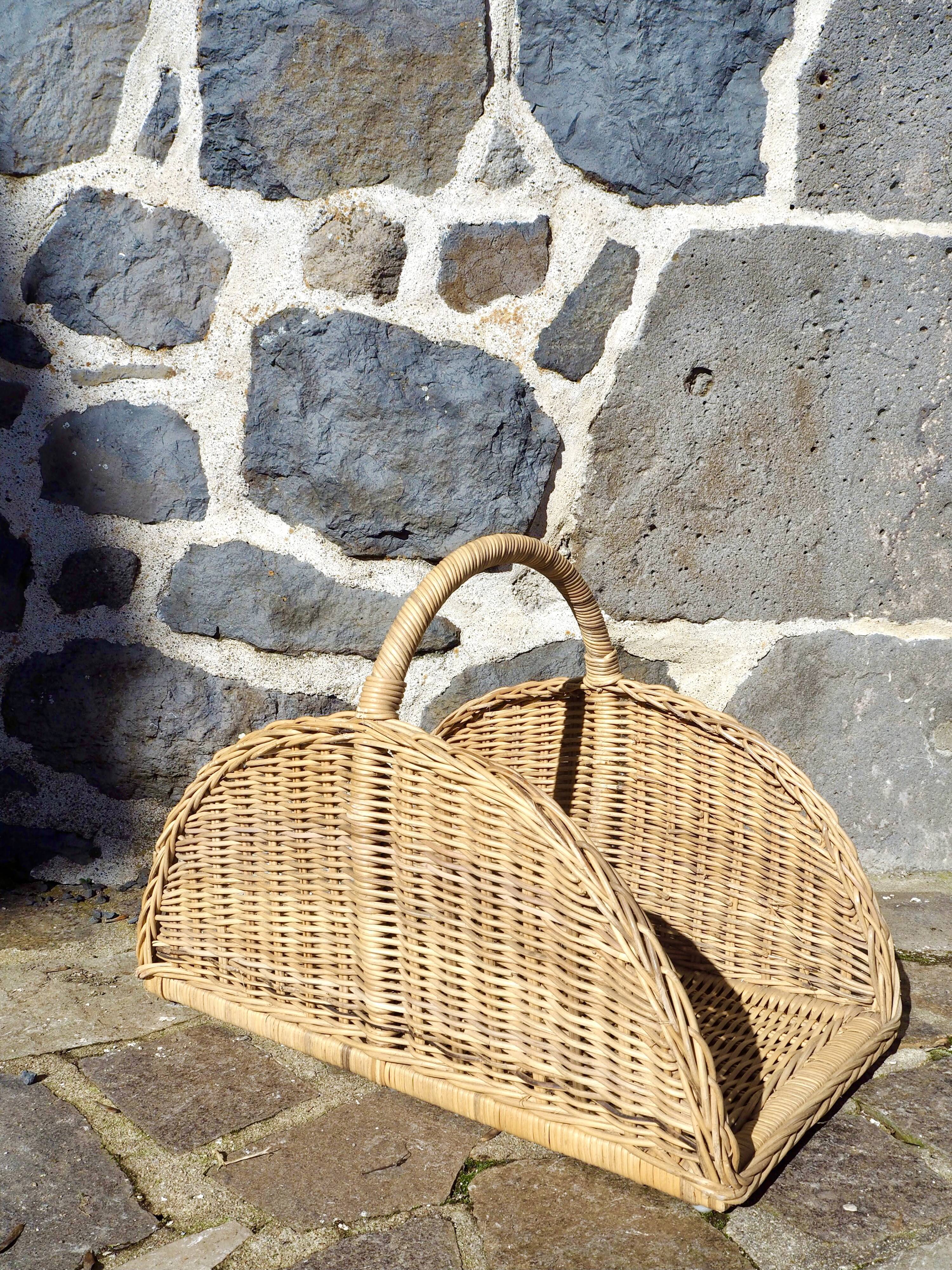 Wicker log basket