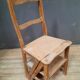 Chaise escabeau