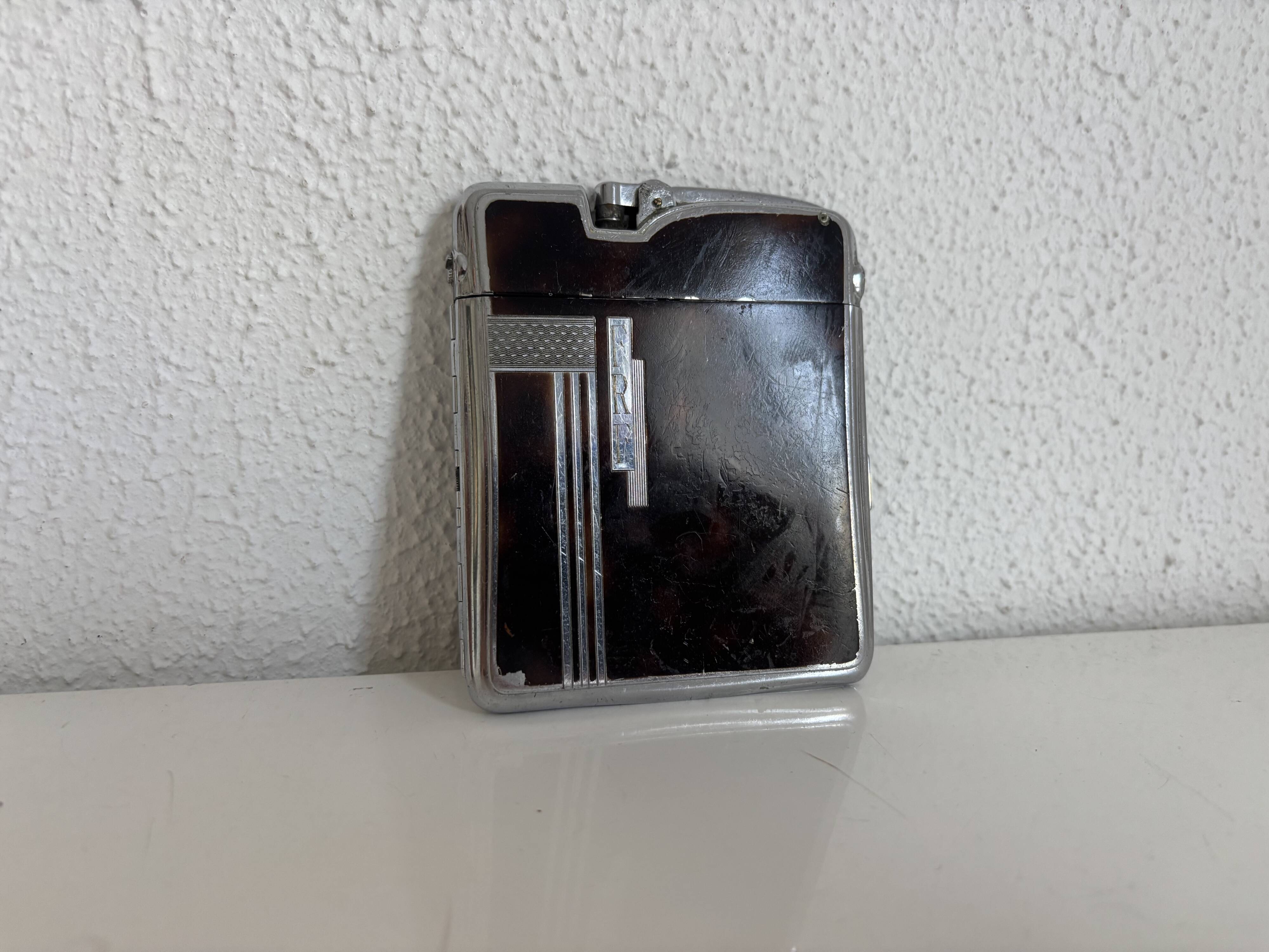 Porte cigarettes vintage 1930 métal Art Déco Ronson USA - 10,5 x 8,5 cm