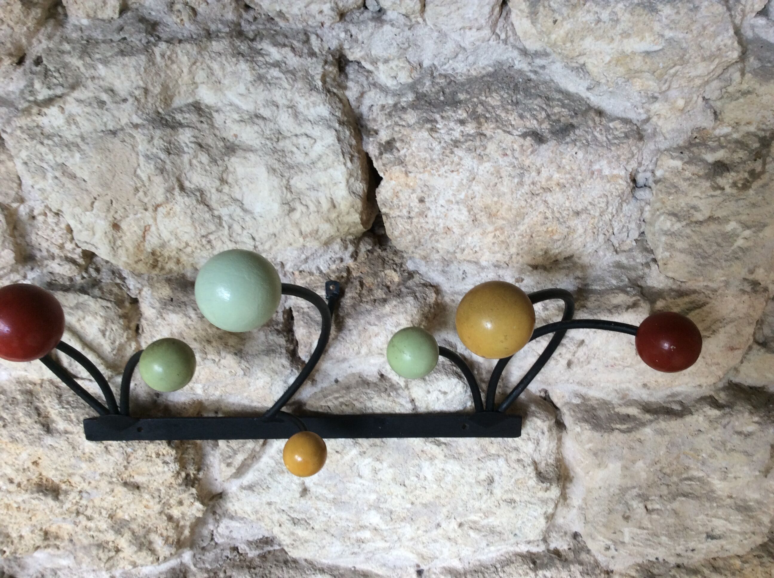 Wall coat rack 50s, colored balls