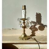 Lampe rococo , pied en bronze ciselé, fausse bougie et  pampilles pendeloques en cristal