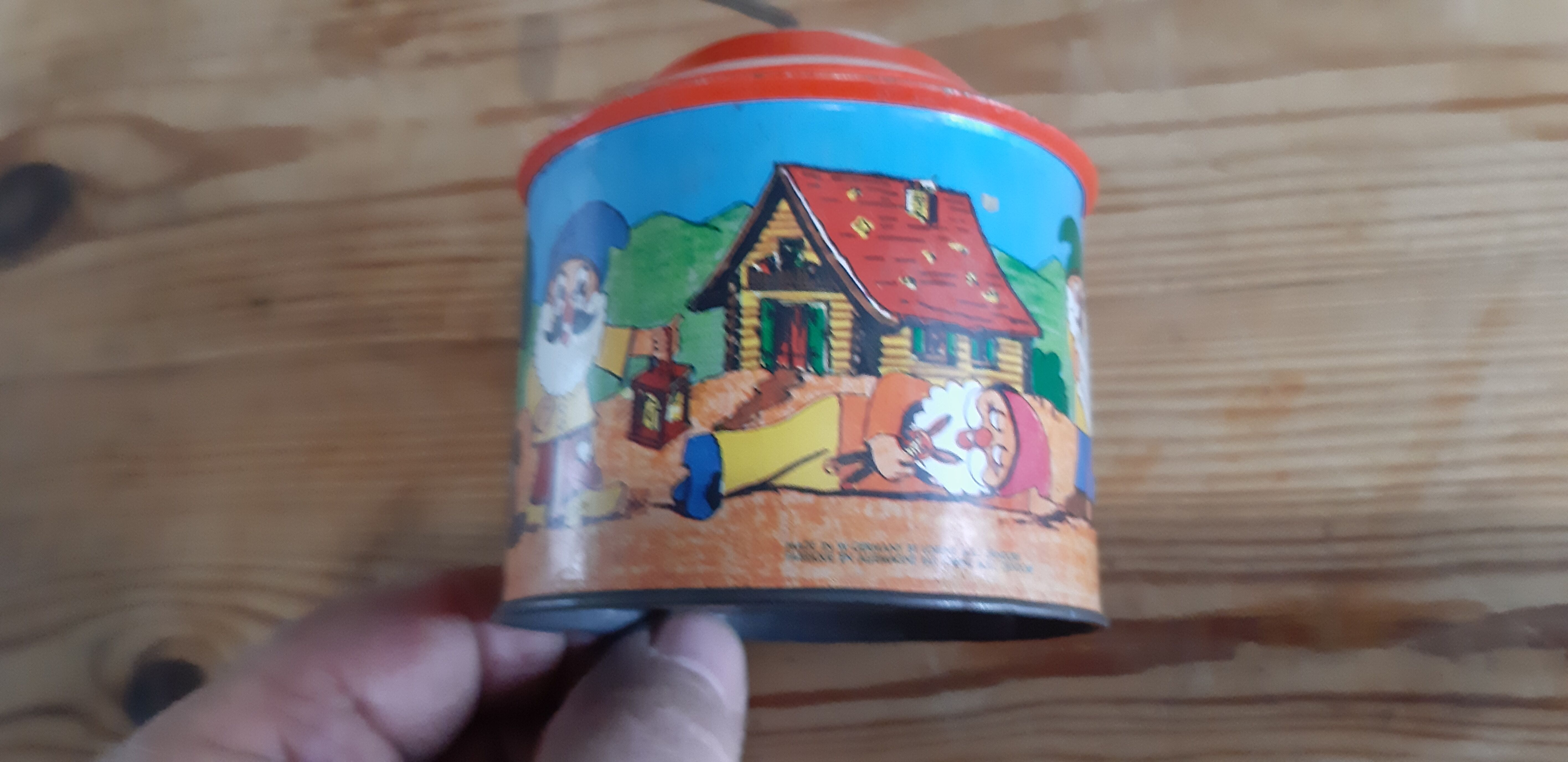 2 toys of the 50s, by Lorenz Bolz