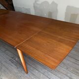 Scandinavian table in tack