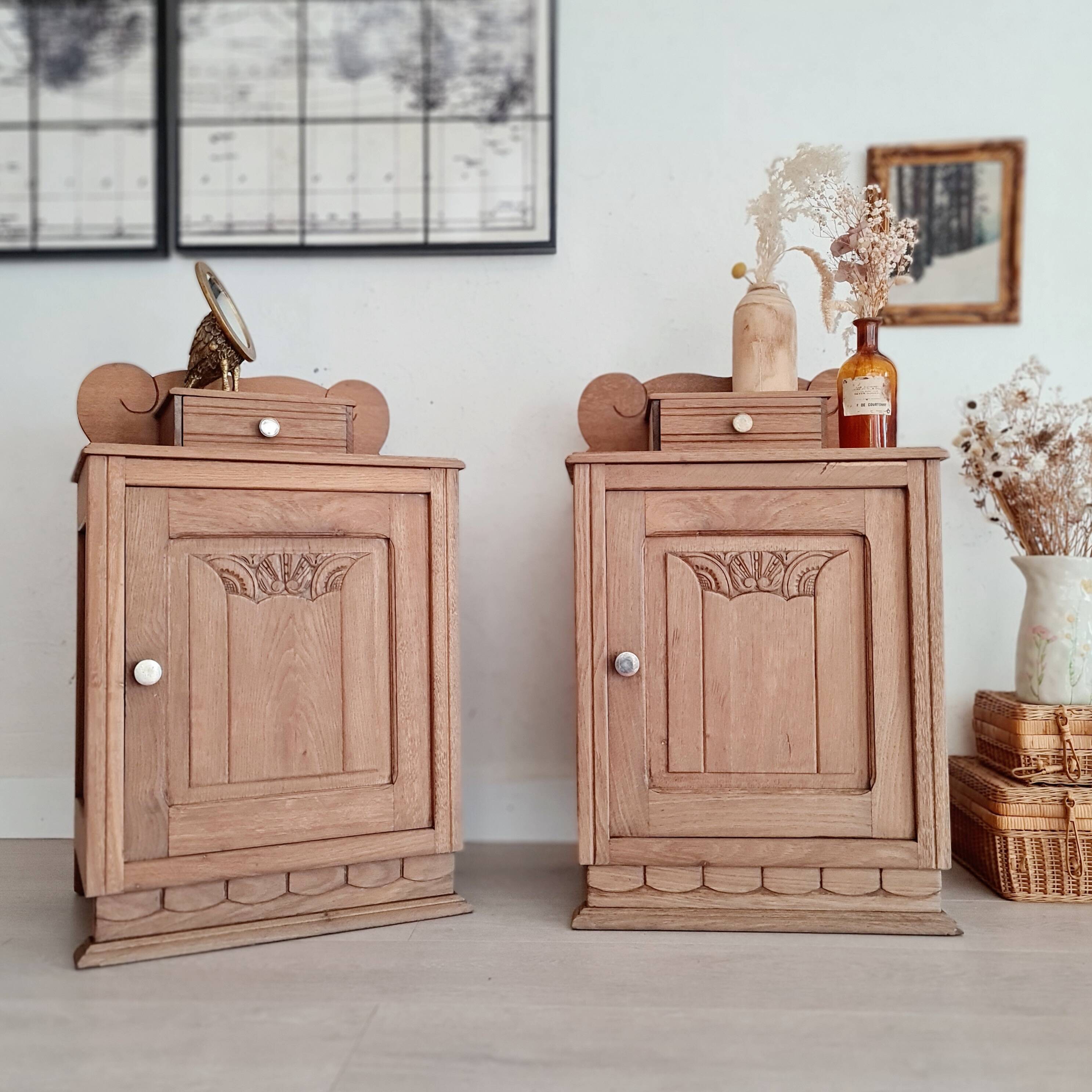 Paire de chevets Art Déco bois brut rénovés