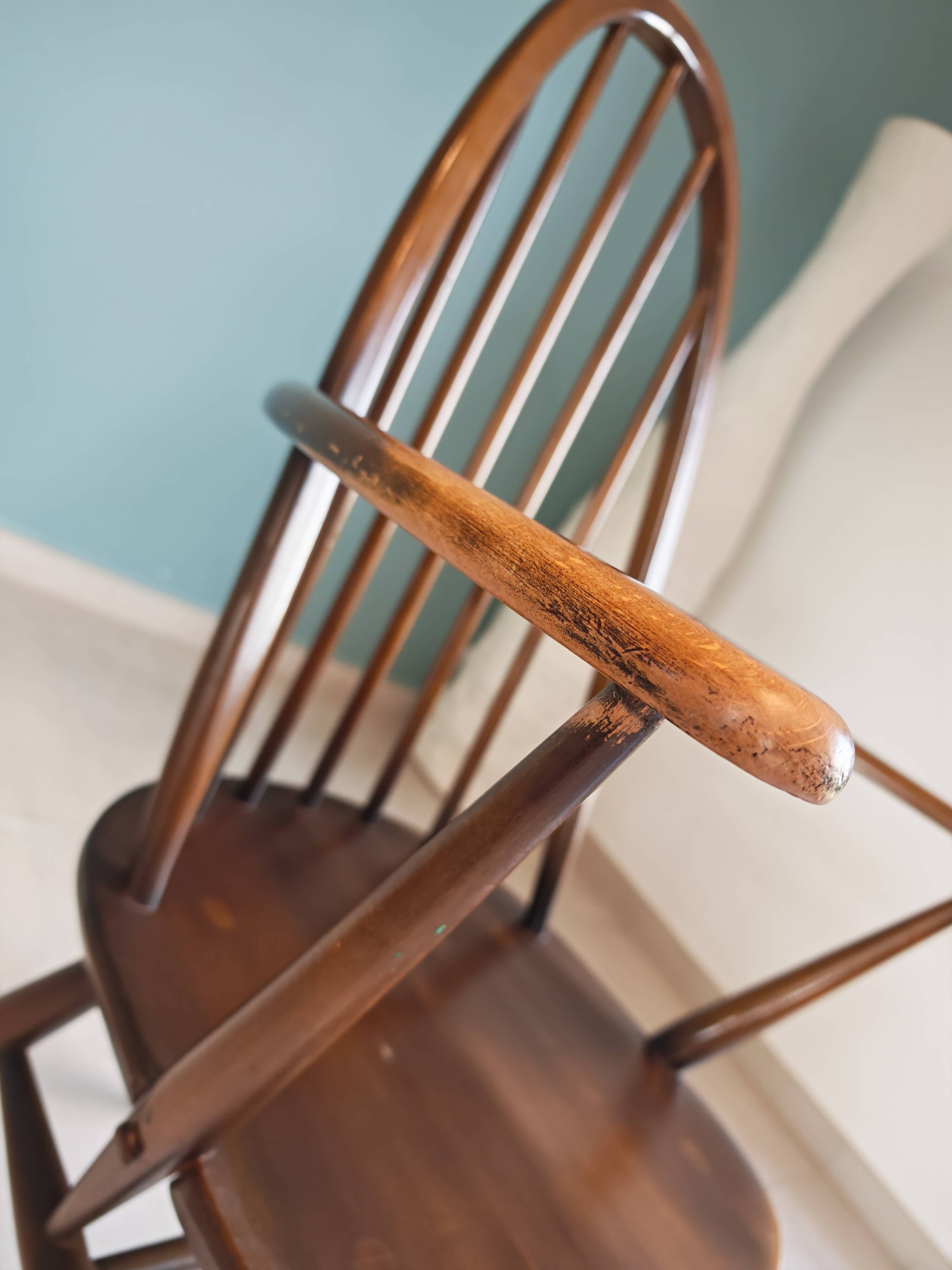 Ensemble chaise et fauteuil à barreaux attribués à Ercol Goldsmith, 1960