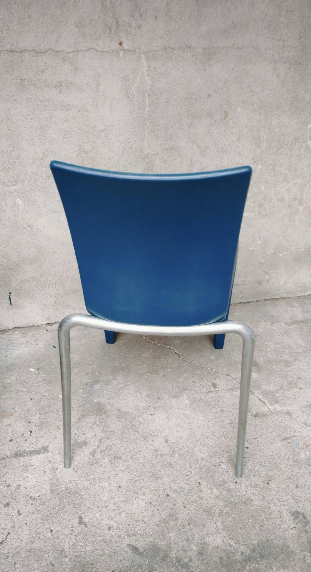 Set of 4 Louis 20 chairs by Stark for Vitra