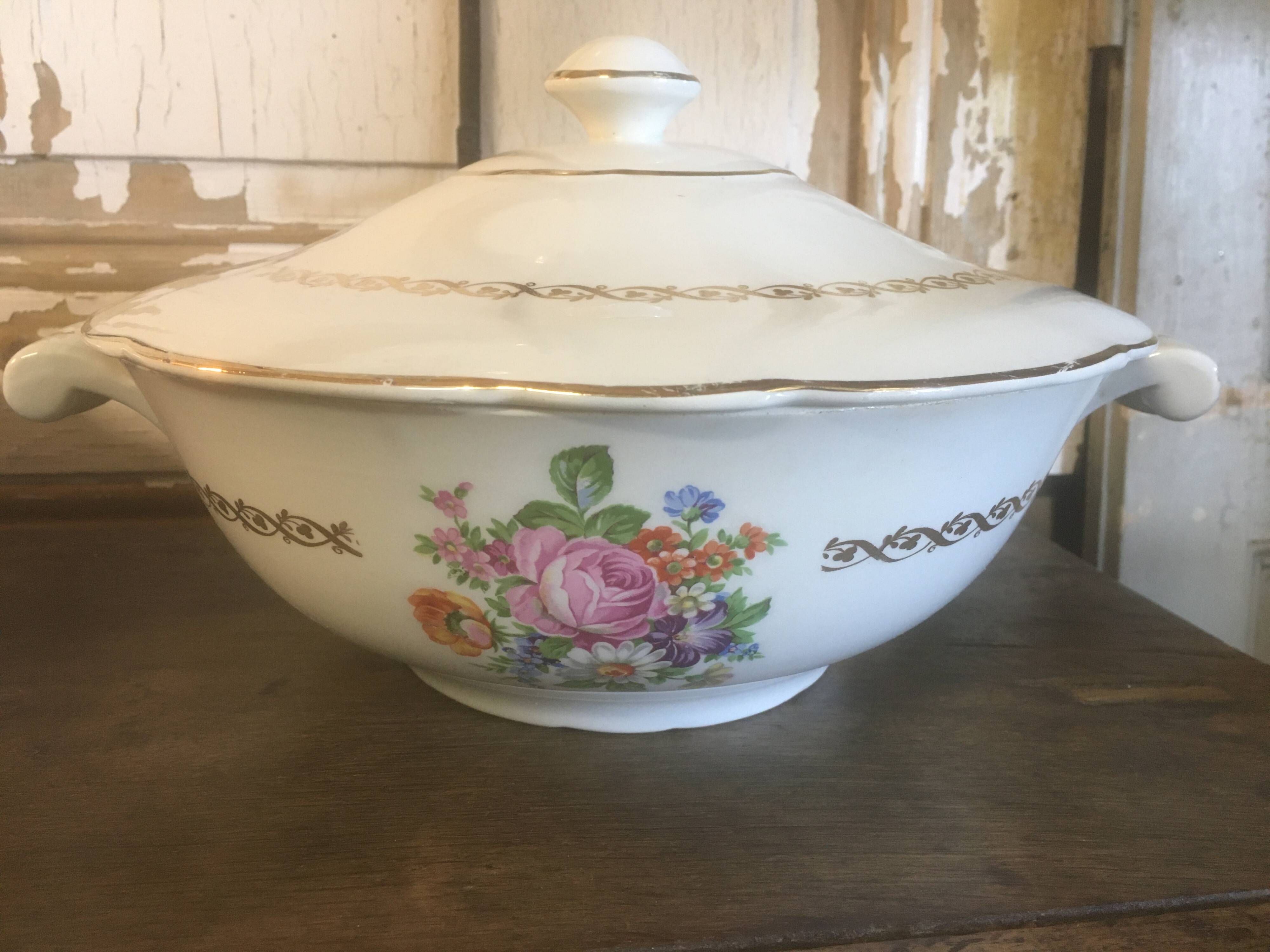 Set of tureen, salad bowl and "Irene" dish in Luneville earthenware