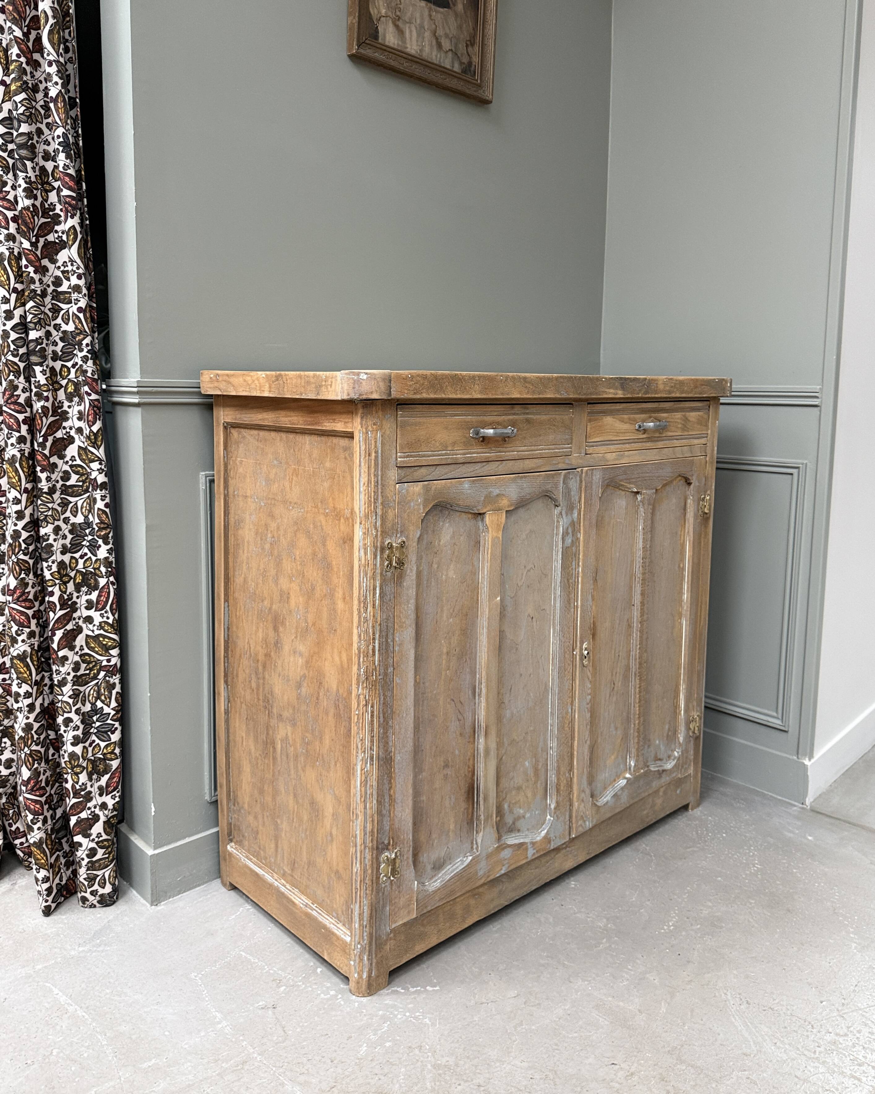 Patinated Parisian buffet (renovated)