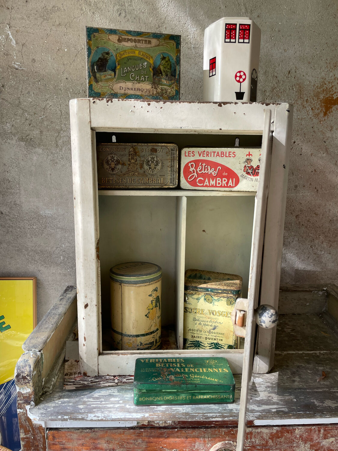 Medicine cabinet
