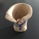 Vase brutaliste blanc motif bleu