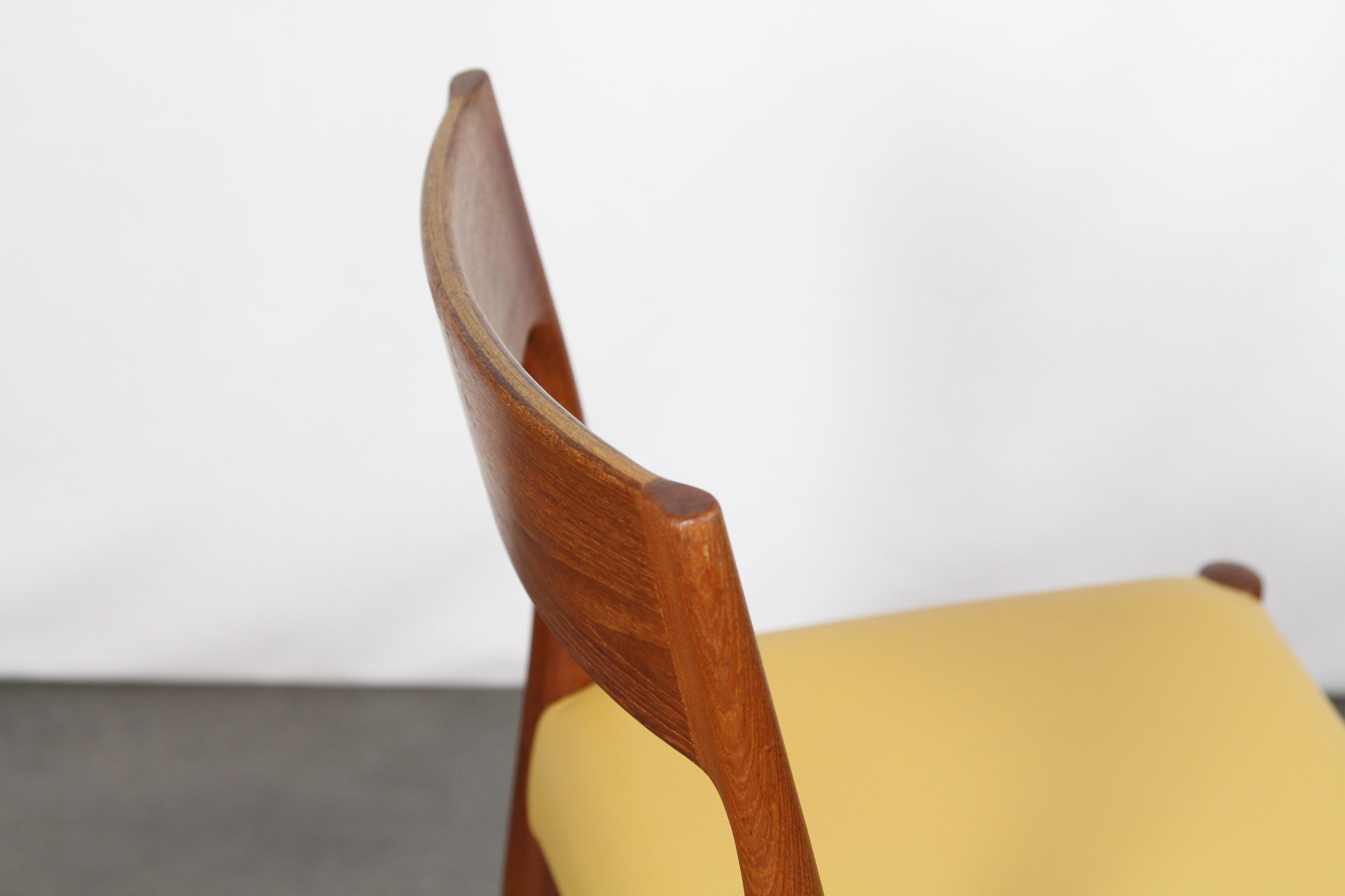 Chair teak of Arne Hovmand Olsen for Mogens Kold - model 175