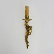 Vintage wall sconce in bronze or brass, acanthus leaf design. 1960s.