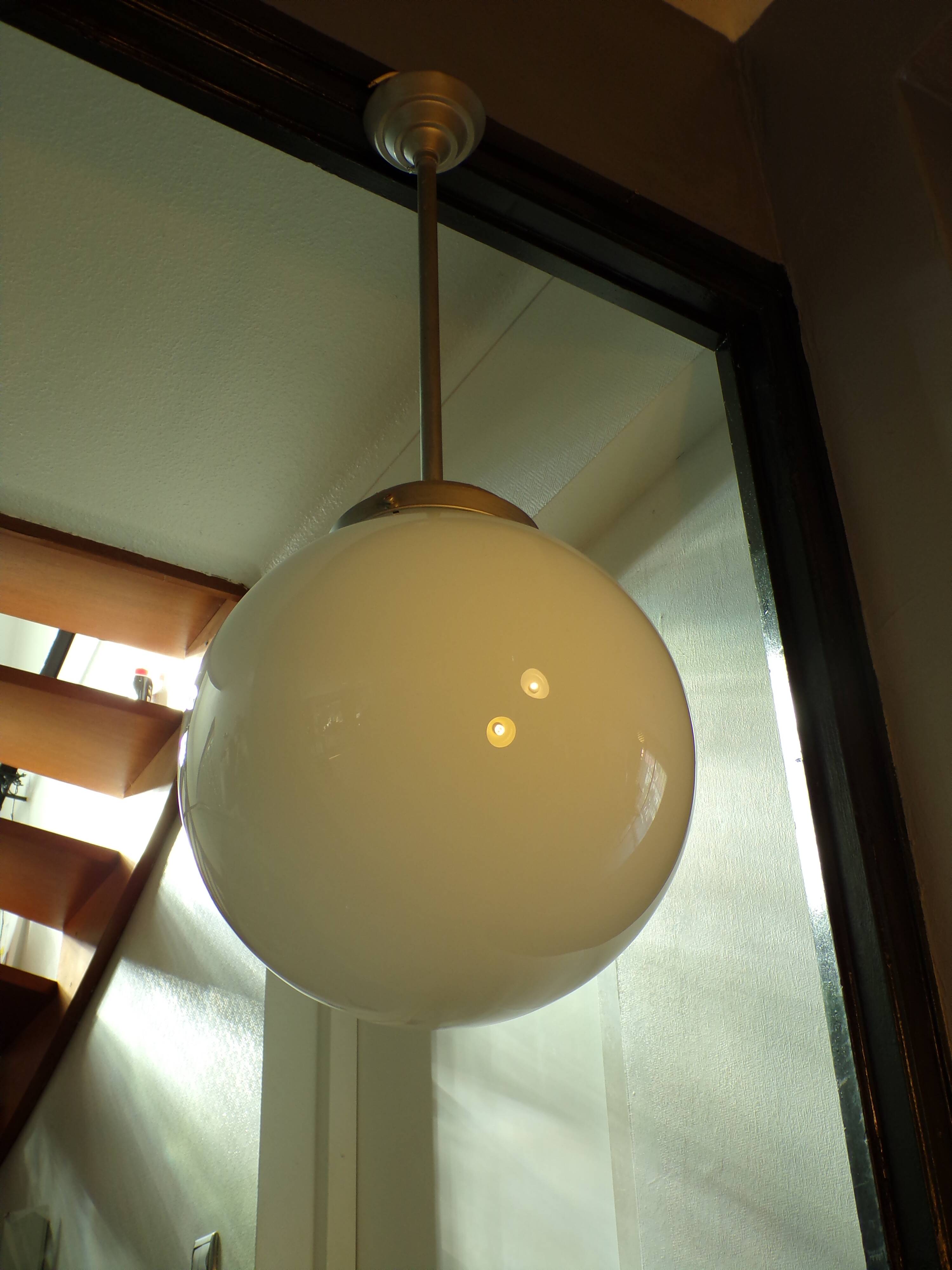 Suspension 1930 in opaline