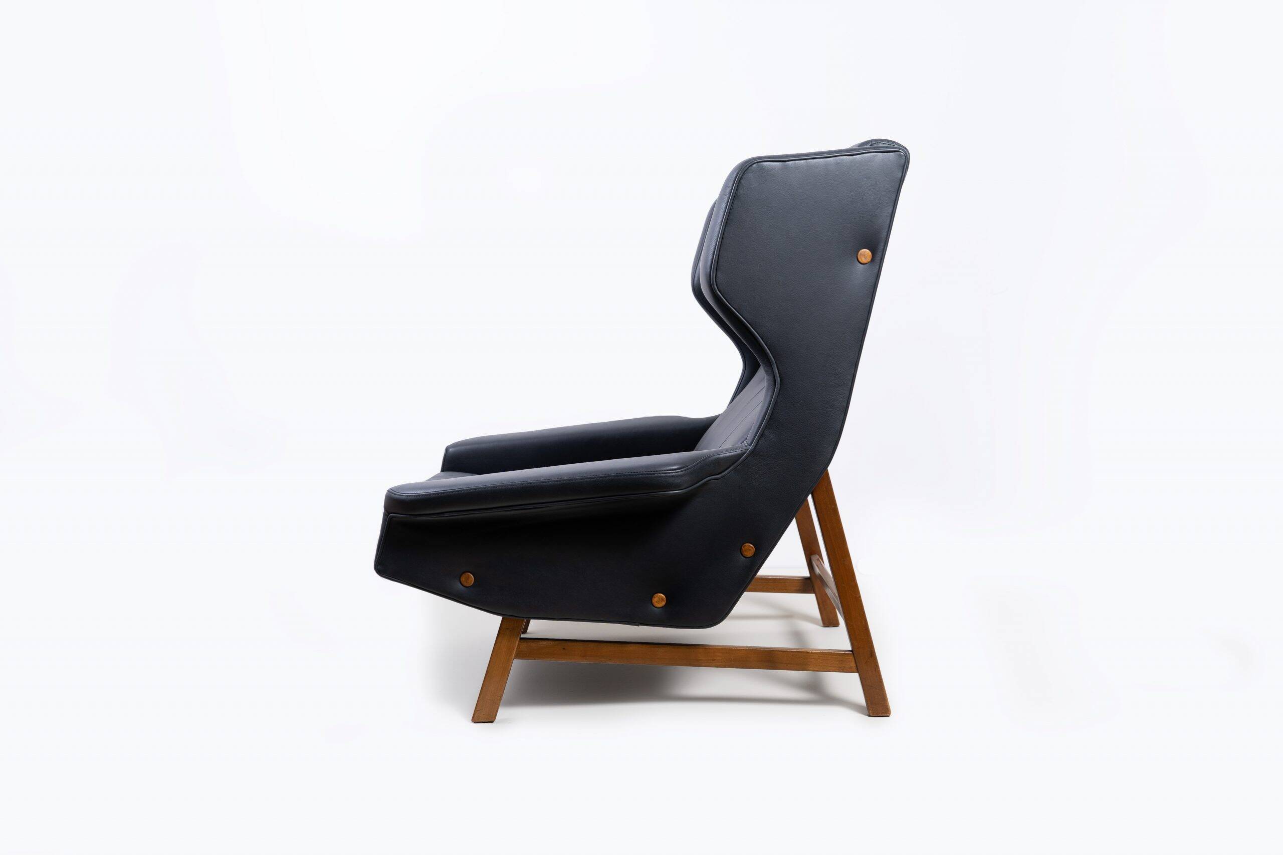 877 Wingback armchair by Gianfranco Frattini for Cassina 1959