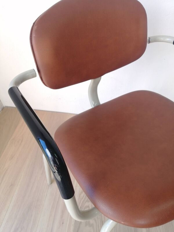 Lot de 4 fauteuils 420-44 Strafor-Steelcase Vintage